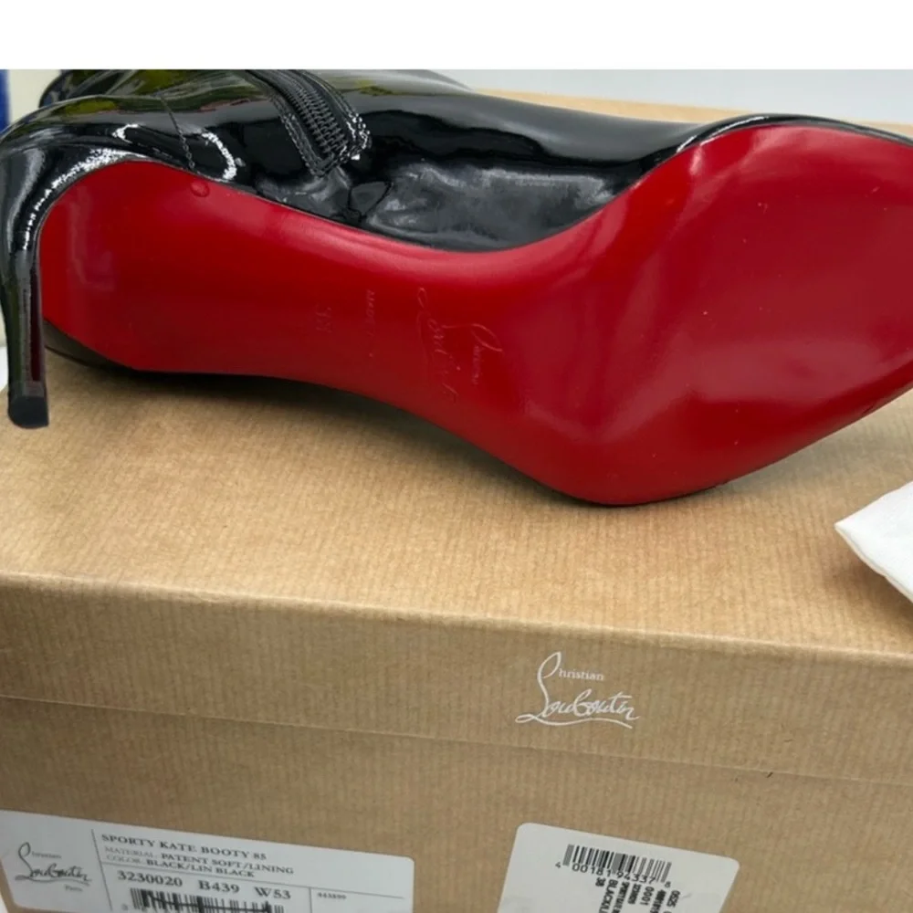 Women’s Christian Louboutin Sporty Kate booty ! Size 38 - Picture 6 of 6